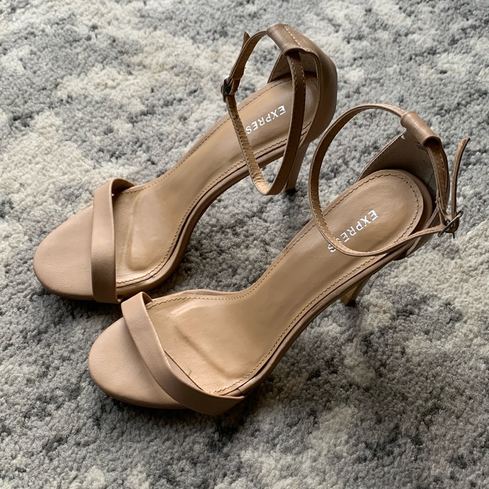 Nude Express Heels